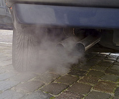 Car exhaust © eutrophication&hypoxia CC BY 2.0